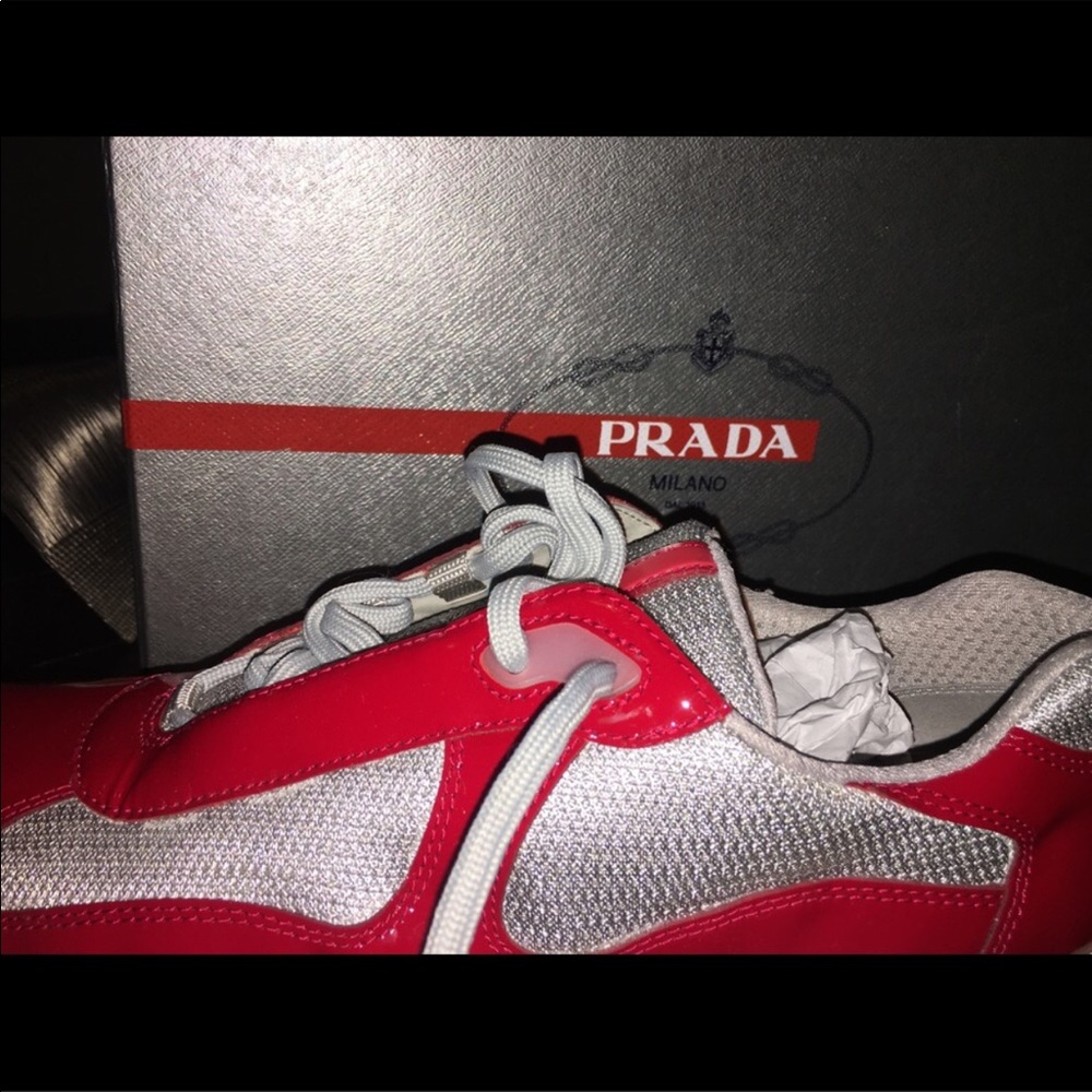 Pradas - Picture 3 of 3